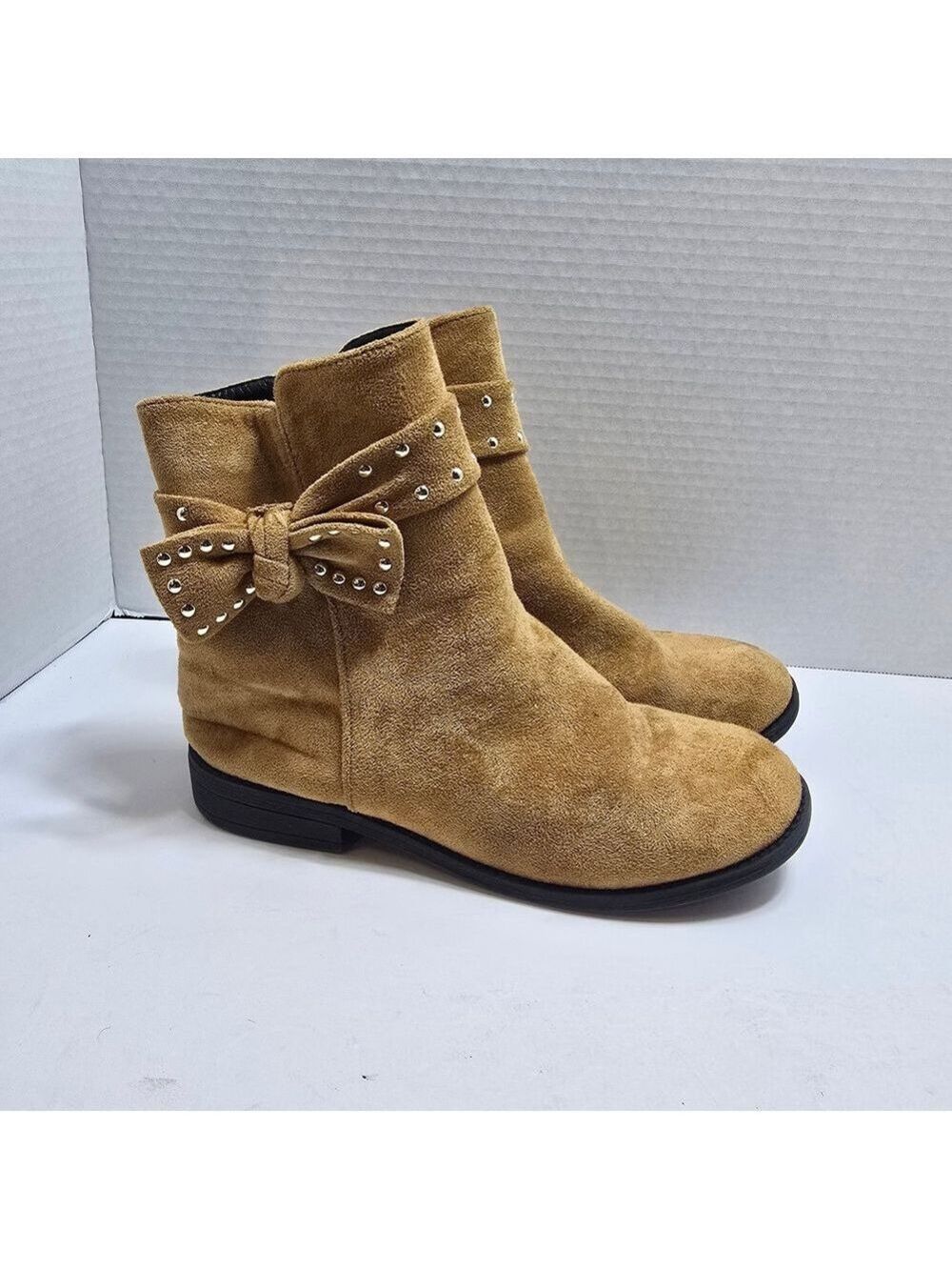 Charming Tan Girls Boots with Bow and Studs